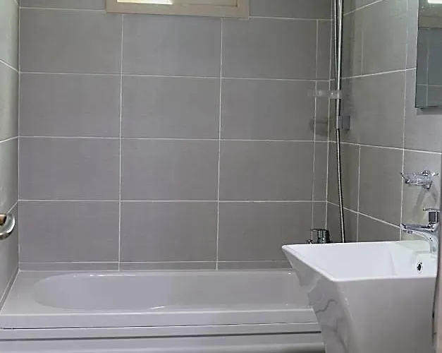 Cozy Flat Nearby Metro And E-mart For 4 Guests ホテル