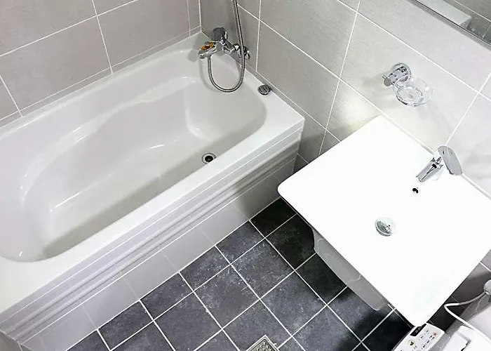 Cozy Flat Nearby Metro And E-mart For 4 Guests ホテル 5*