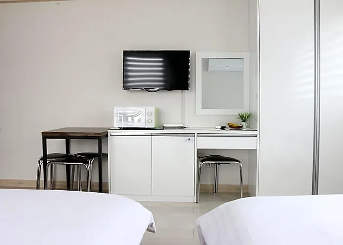 Cozy Flat Nearby Metro And E-mart For 4 Guests ホテル